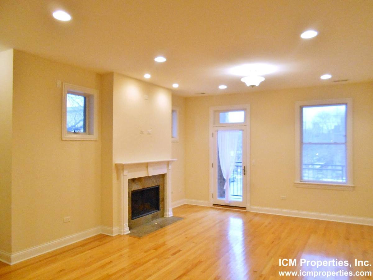 Apartment for rent at 1401 W Altgeld St #2, Chicago, IL 60614