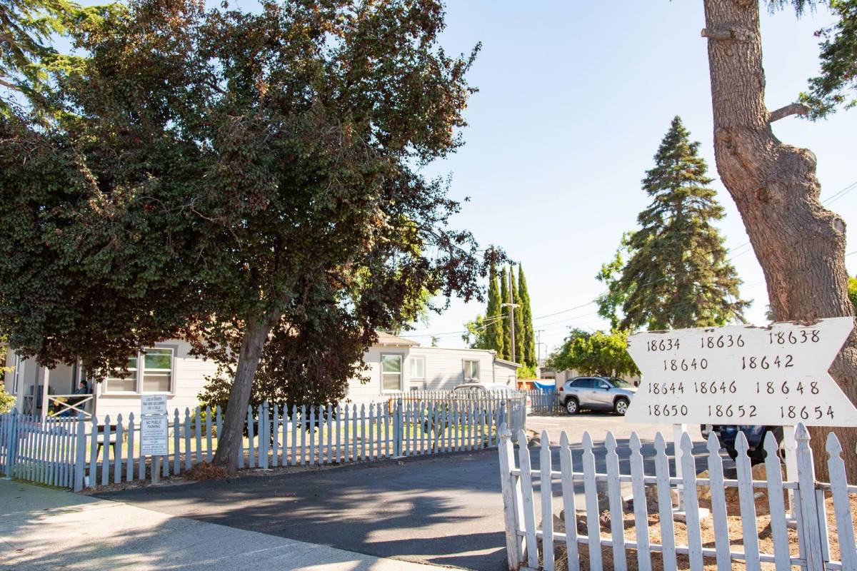 Apartment for rent at 18634-54 Meekland Ave, Hayward, CA 94544