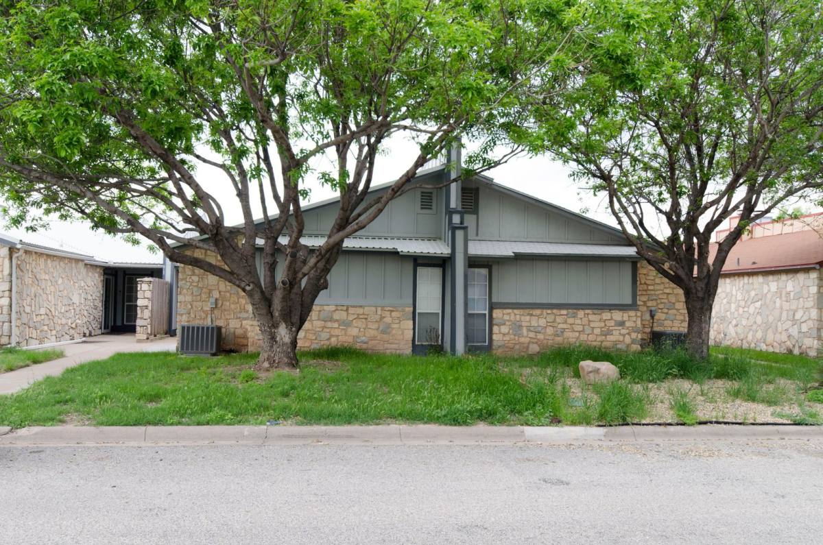 Townhouse for rent at 915 Todd Lane, San Angelo, TX 76903