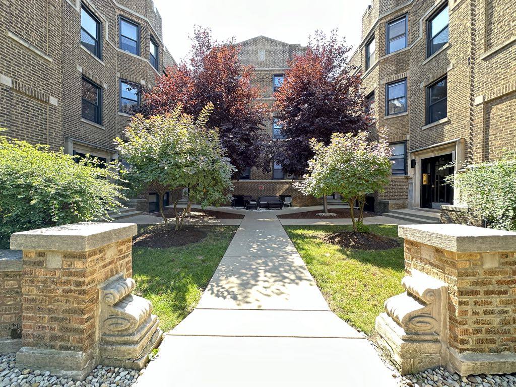 Apartment for rent at 629 Cornelia #S5, Chicago, IL 60657