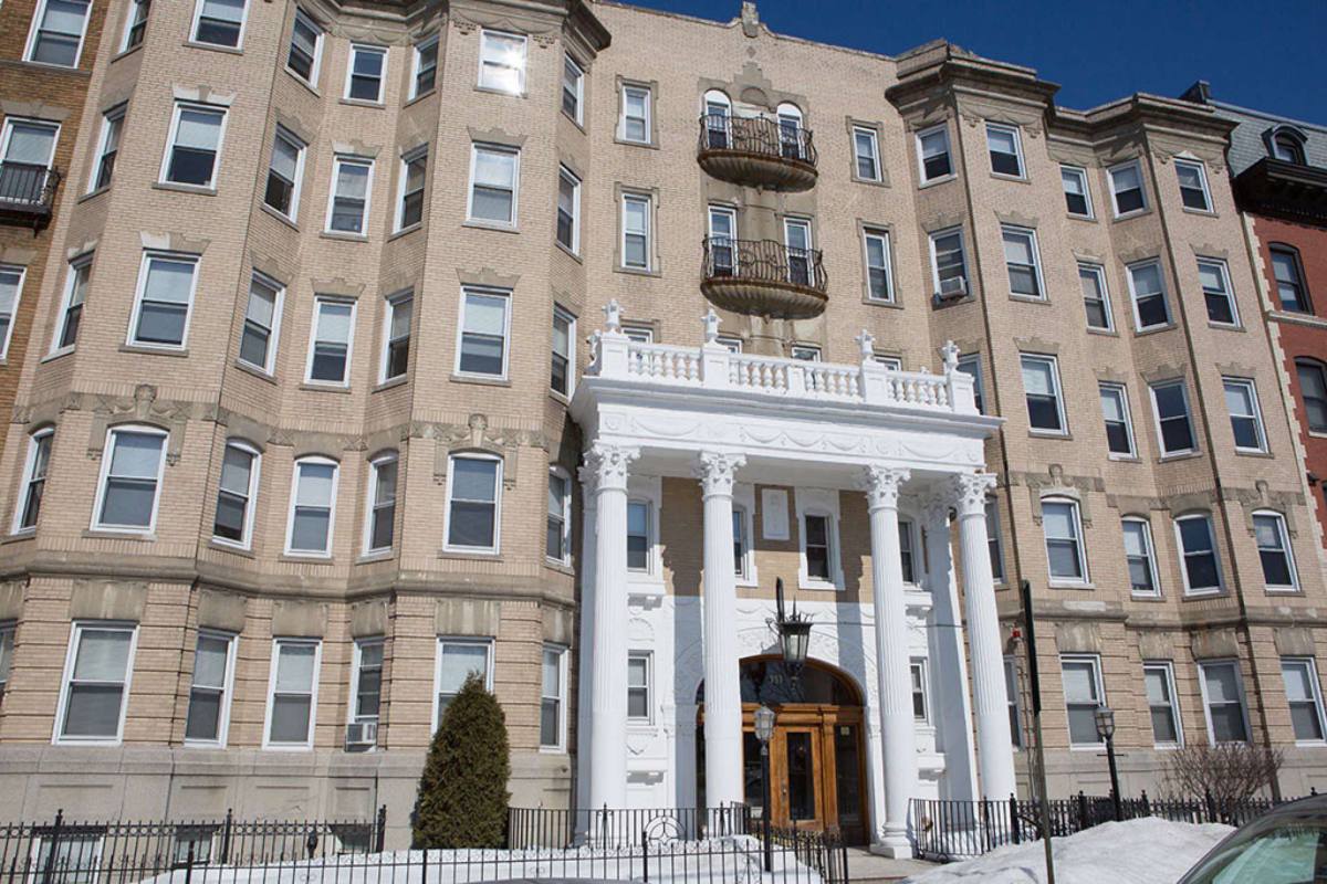 Apartment for rent at 98 Queensberry St #14, Boston, MA 02215