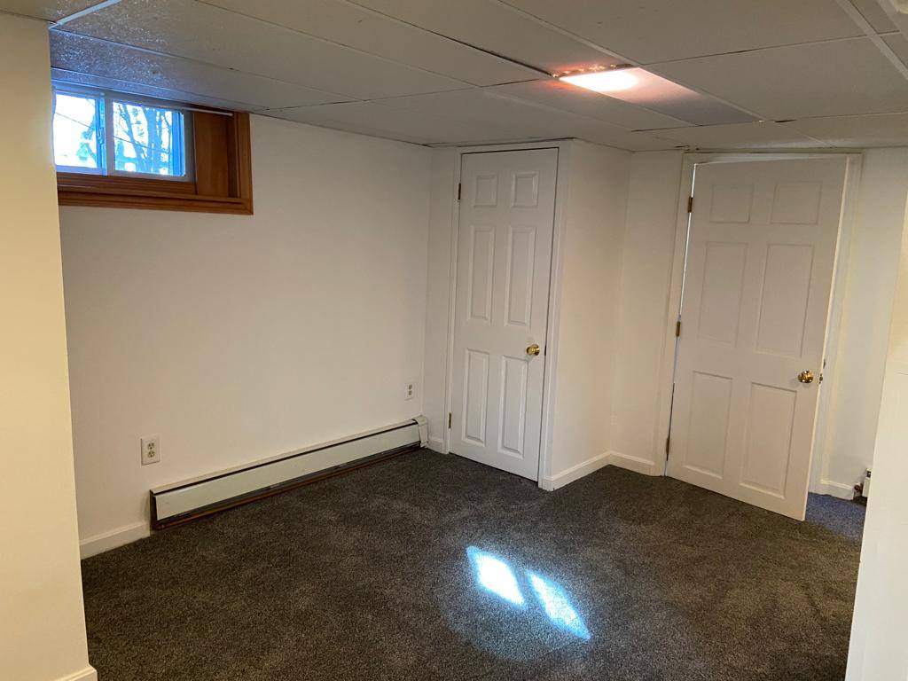 Apartment for rent at 19 Elmwood St #B, Worcester, MA 01602