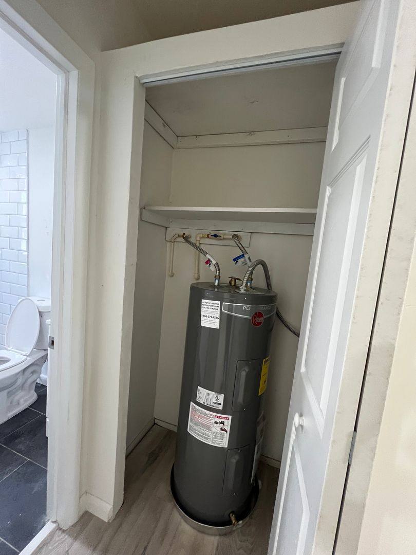 Apartment for rent at 200 NW 13th St, Miami, FL 33136