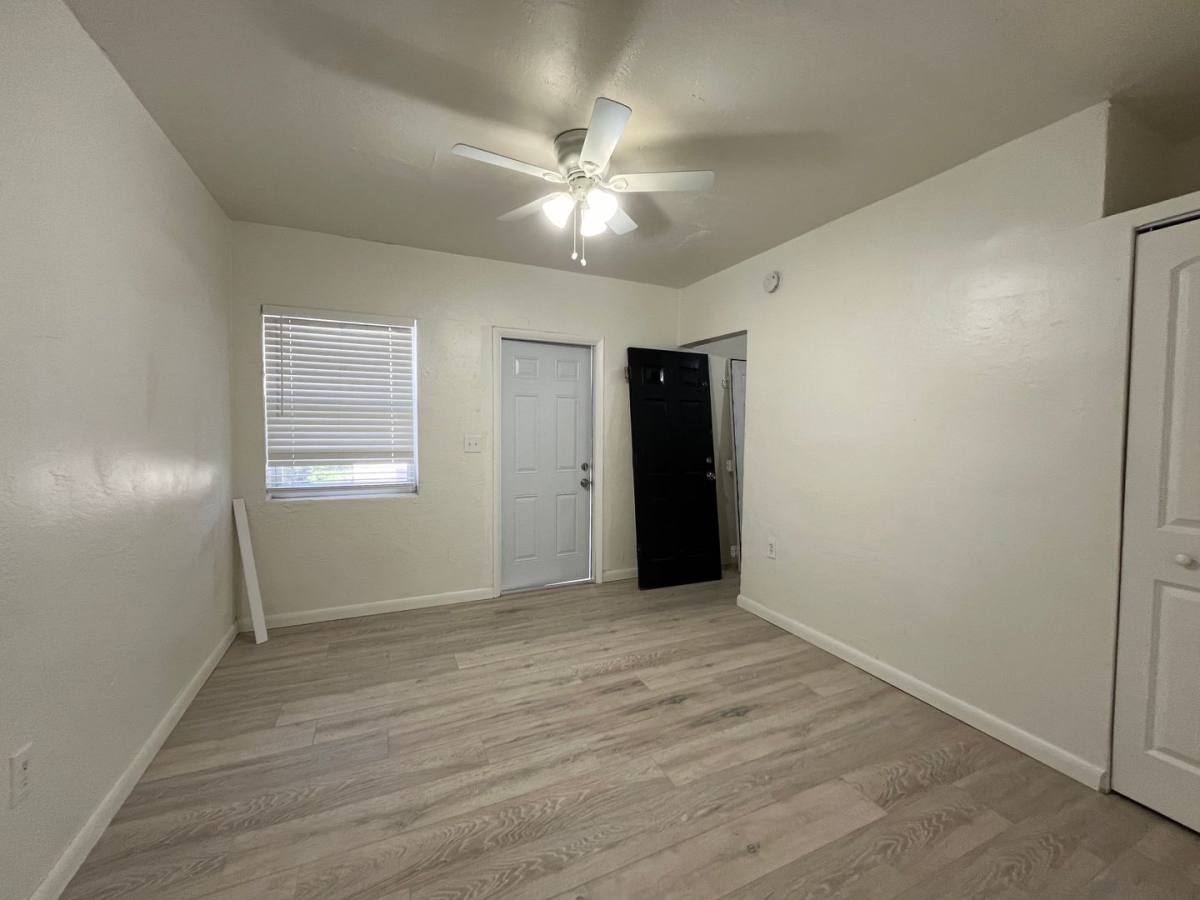Apartment for rent at 200 NW 13th St, Miami, FL 33136