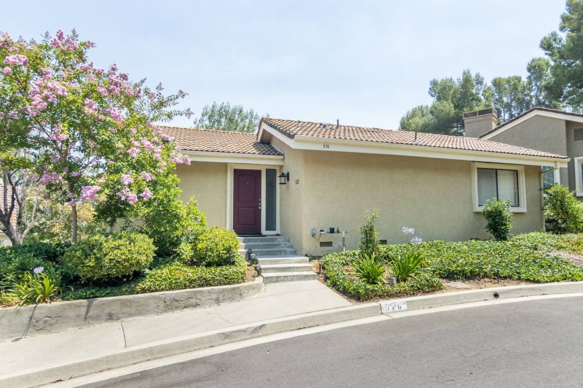 Apartment for rent at 576 Calle De Las Ovejas, Oak Park, CA 91377