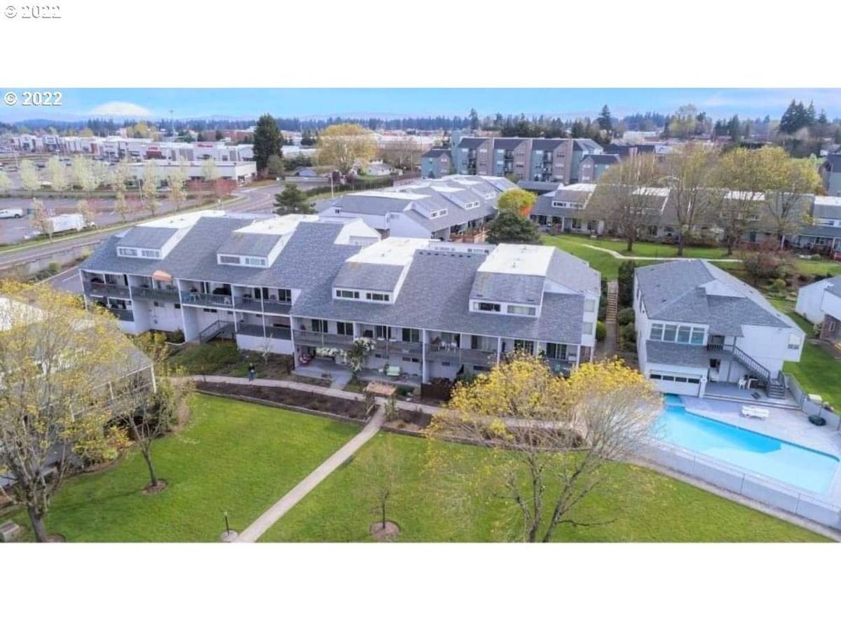 Condo for rent at 311 NE 85th St #R, Vancouver, WA 98665