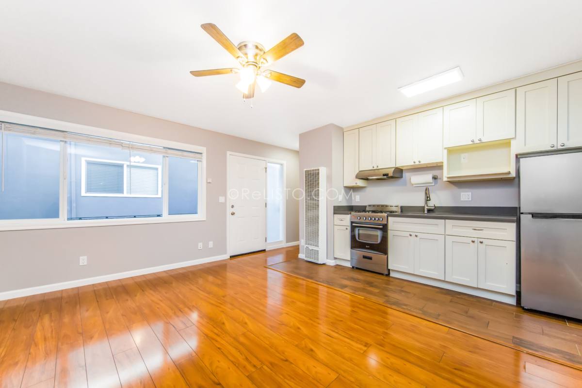 Apartment for rent at 814 27th St #A, Oakland, CA 94607