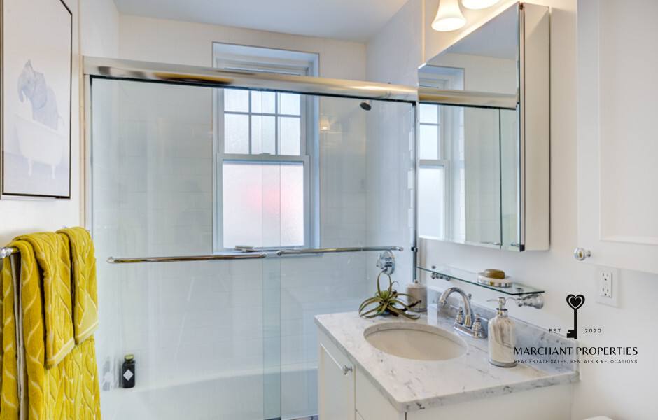 Apartment for rent at 44 Auburn St #2, Brookline, MA 02446