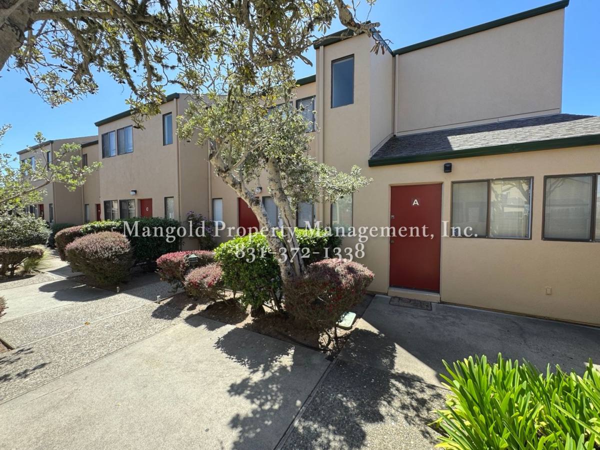 Townhouse for rent at 956 Trinity Ave, Seaside, CA 93955