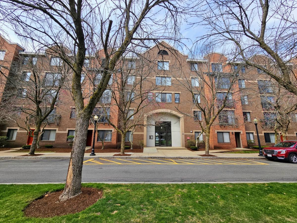 Apartment for rent at 30 Harbor Point Blvd #305, Dorchester, MA 02125