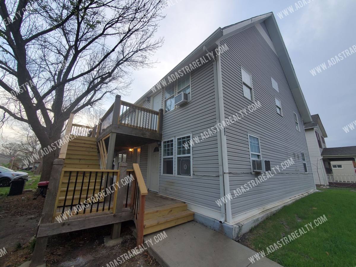 Apartment for rent at 227 E Main St, Gardner, KS 66030