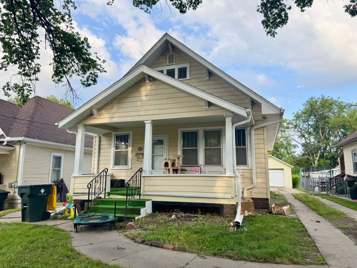House for rent at 1309 S Helen, Sioux City, IA 51106