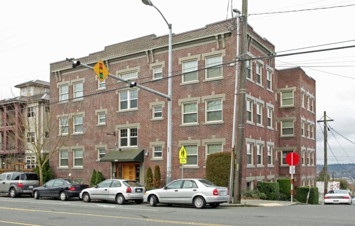 Apartment for rent at 5019 Phinney Ave N, Seattle, WA 98103