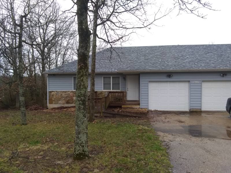 Apartment for rent at 1506 Red Oak Dr #A, Rolla, MO 65401
