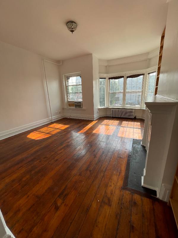 Apartment for rent at 132 Broadway, Newark, NJ 07104