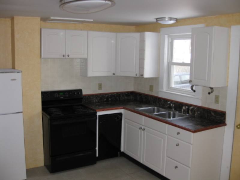 Townhouse for rent at 29 Pierce St, Concord, NH 03301