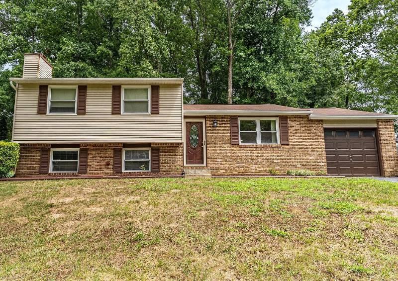 House for rent at 2126 Briarwood Dr, Waldorf, MD 20601