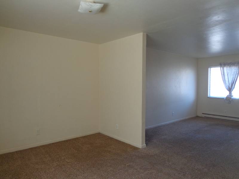 Apartment for rent at 713 Cedar Dr, Fairborn, OH 45324