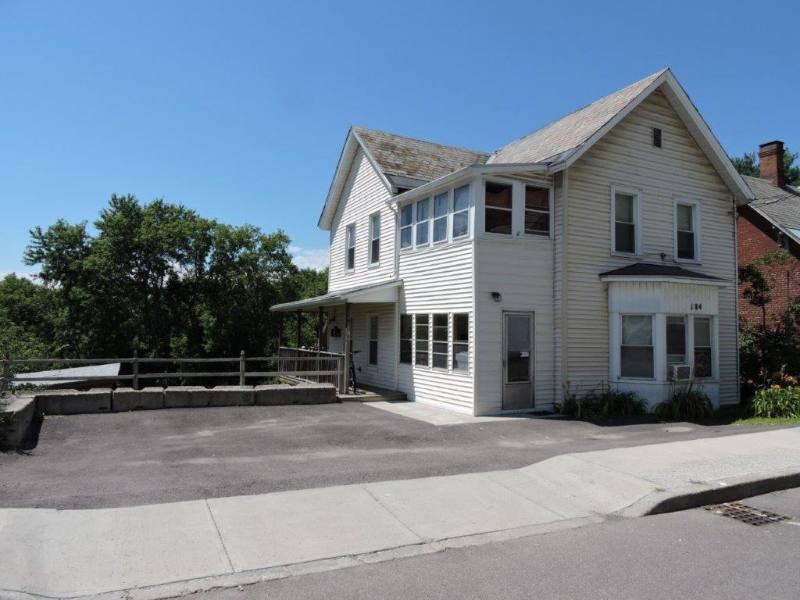 Apartment for rent at 184 Malletts Bay Ave #C, Winooski, VT 05404
