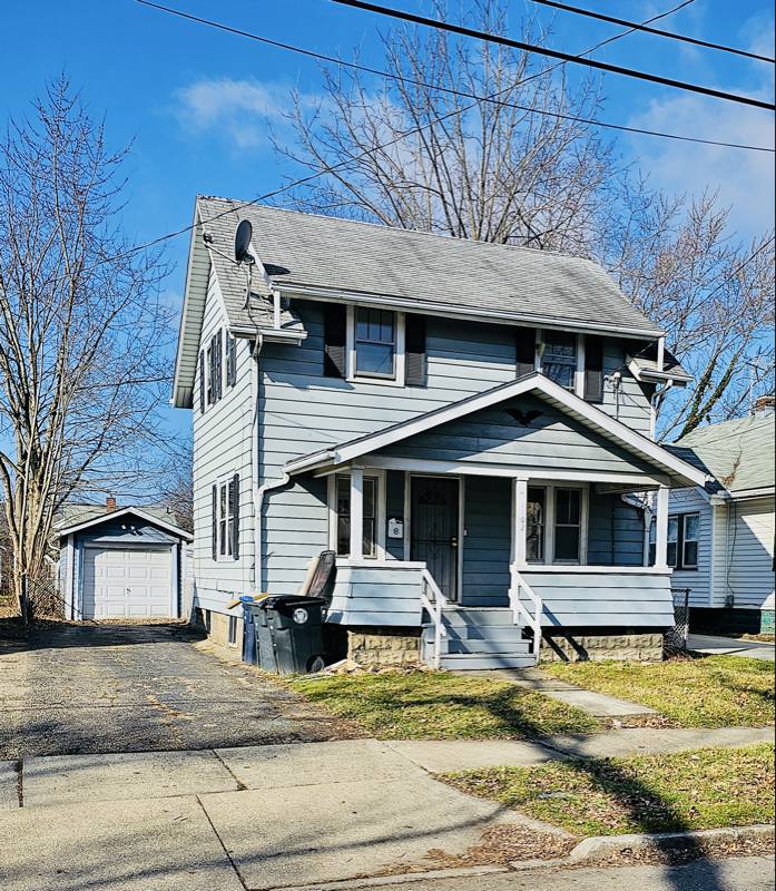 House for rent at 1102 Neptune Ave, Akron, OH 44301
