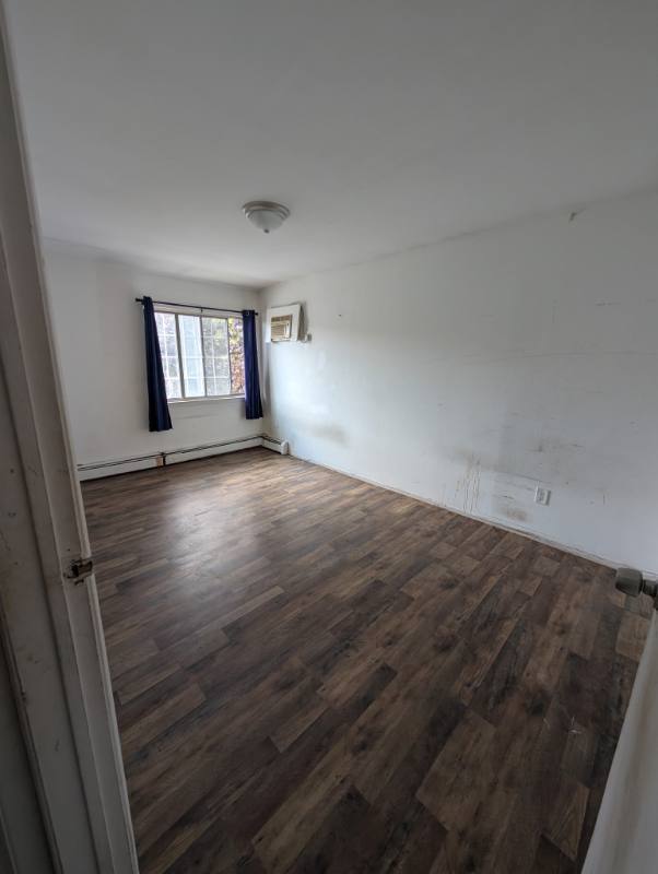 Condo for rent at 4 Lynn Court, Staten Island, NY 10314