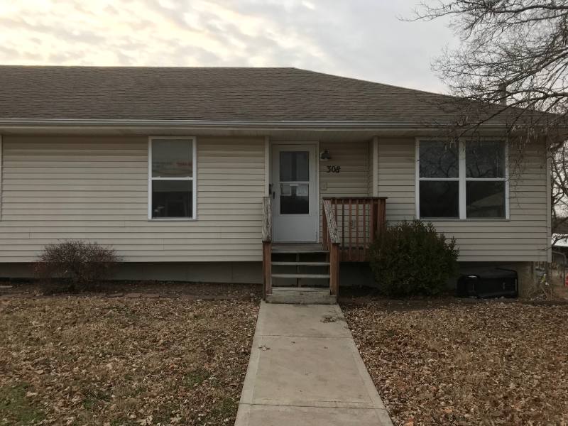 House for rent at 308 N Independence, Harrisonville, MO 64701