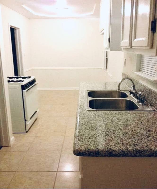 Apartment for rent at 3438 W 78th St, Los Angeles, CA 90043