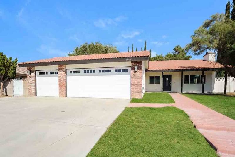 House for rent at 97284 Wendy Dr #2, Lancaster, CA 93536