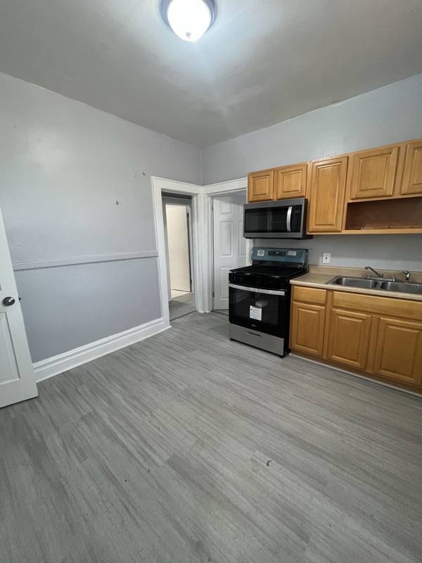 Apartment for rent at 460 Grove St #1, Irvington, NJ 07111