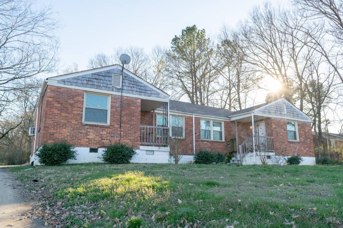 Townhouse for rent at 410-A Ewing Dr, Nashville, TN 37207