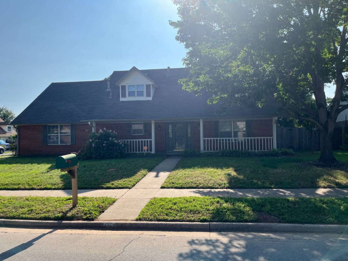 House for rent at 929 N Juniper St, Jenks, OK 74037