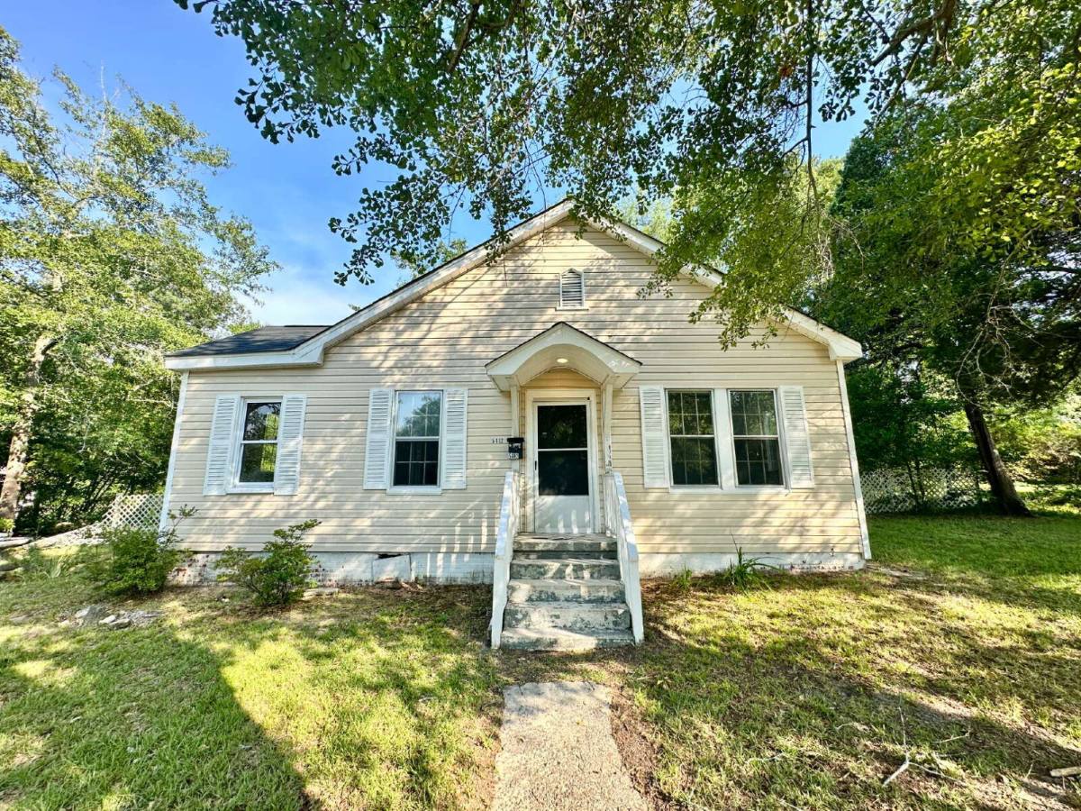 House for rent at 5412 N Main St, Columbia, SC 29203