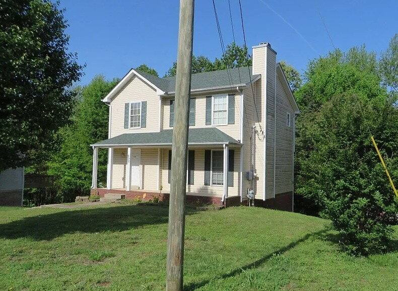 House for rent at 998 Sugarcane Way, Clarksville, TN 37040