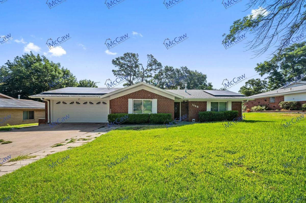 House for rent at 1128 Terrace Trail, Hurst, TX 76053