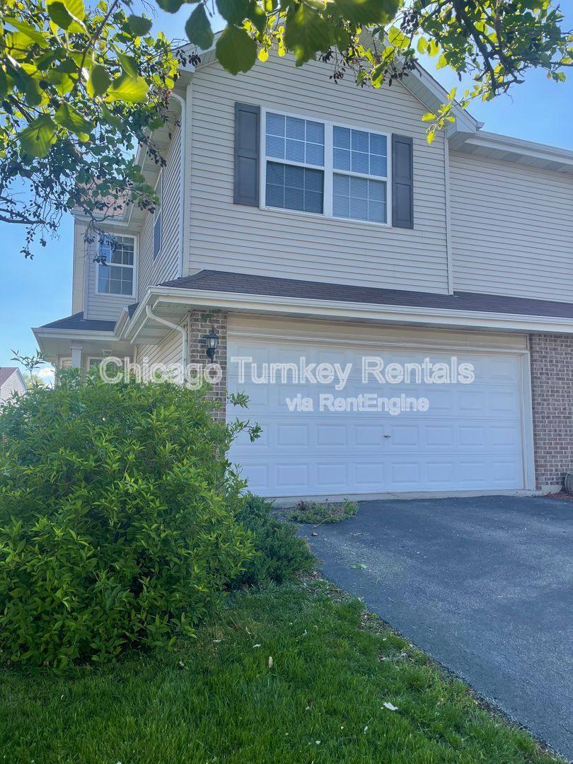 Townhouse for rent at 527 N Frieh Dr, Romeoville, IL 60446