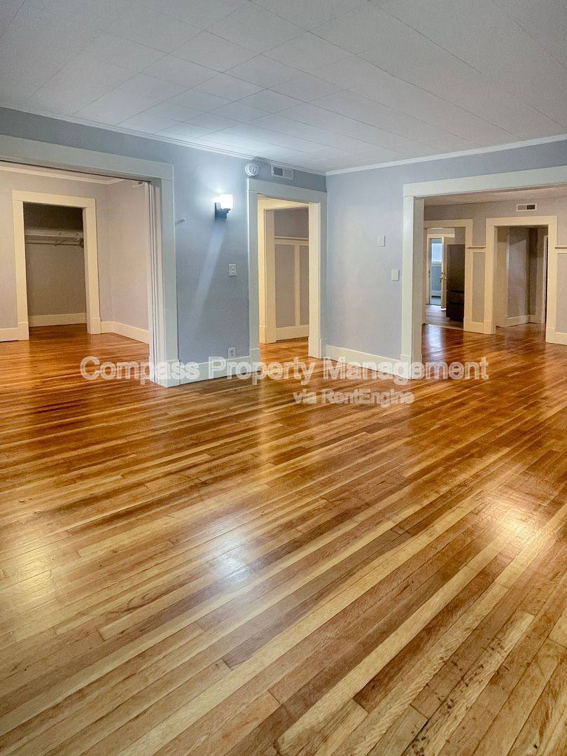 Apartment for rent at 925 Fulton St E 4, Grand Rapids, MI 49503