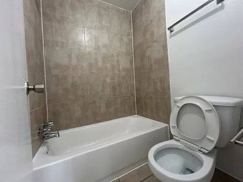 Apartment for rent at 1010 S Wayside Dr #308, Houston, TX 77023