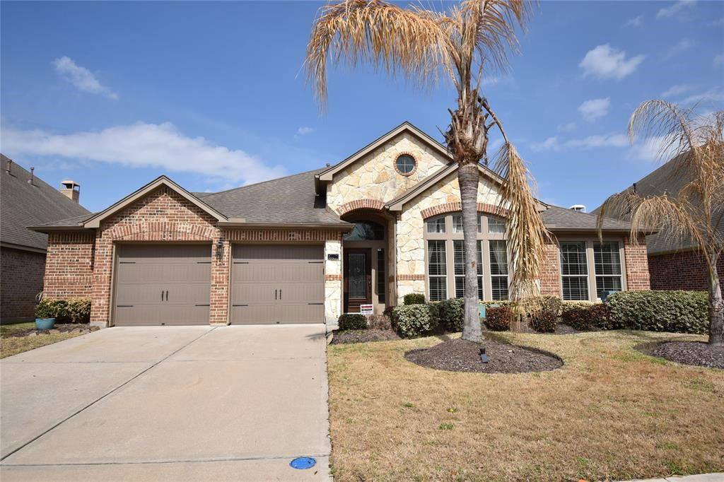 House for rent at 13612 Summer Cloud Lane, Pearland, TX 77584