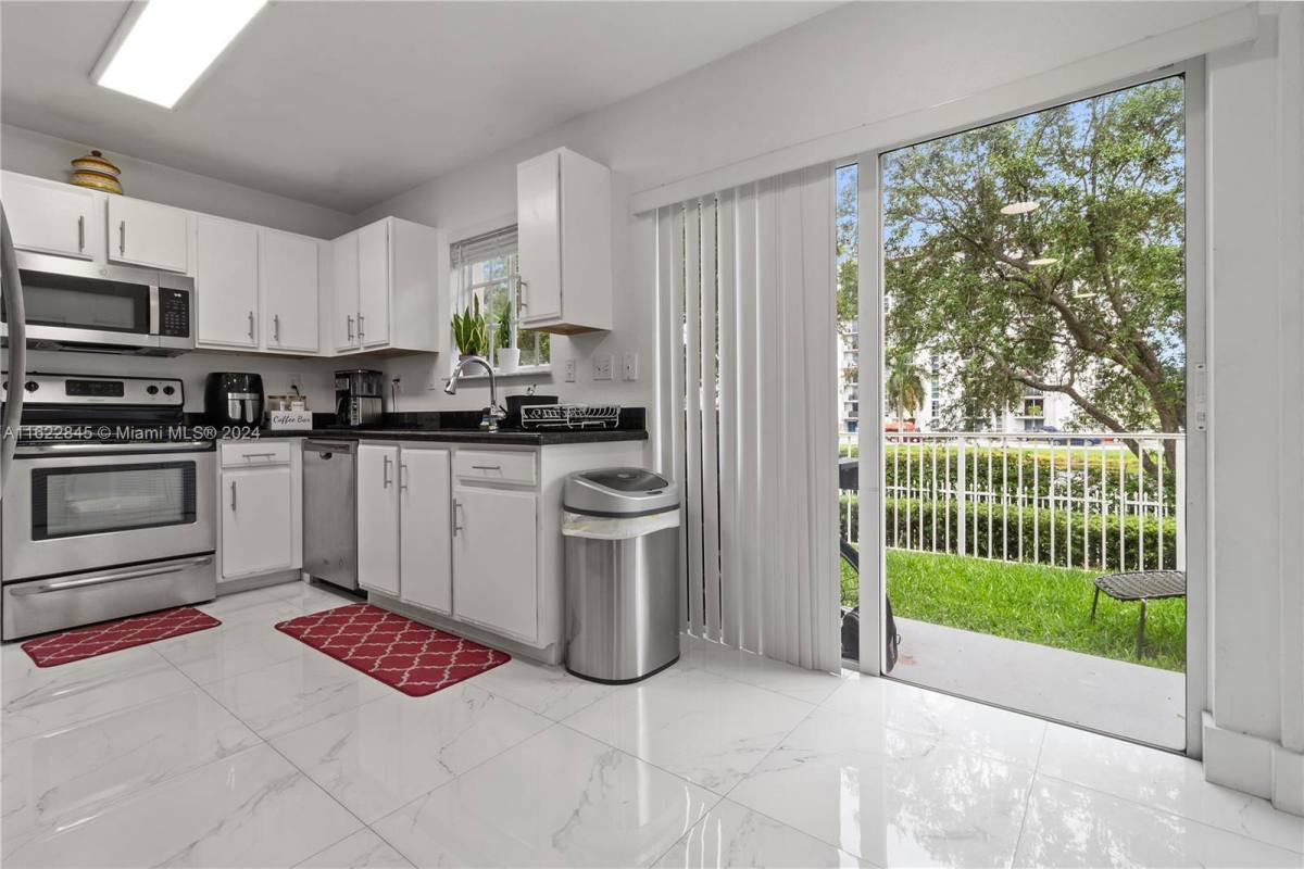 Townhouse for rent at 2056 NE 167th St, Miami, FL 33162