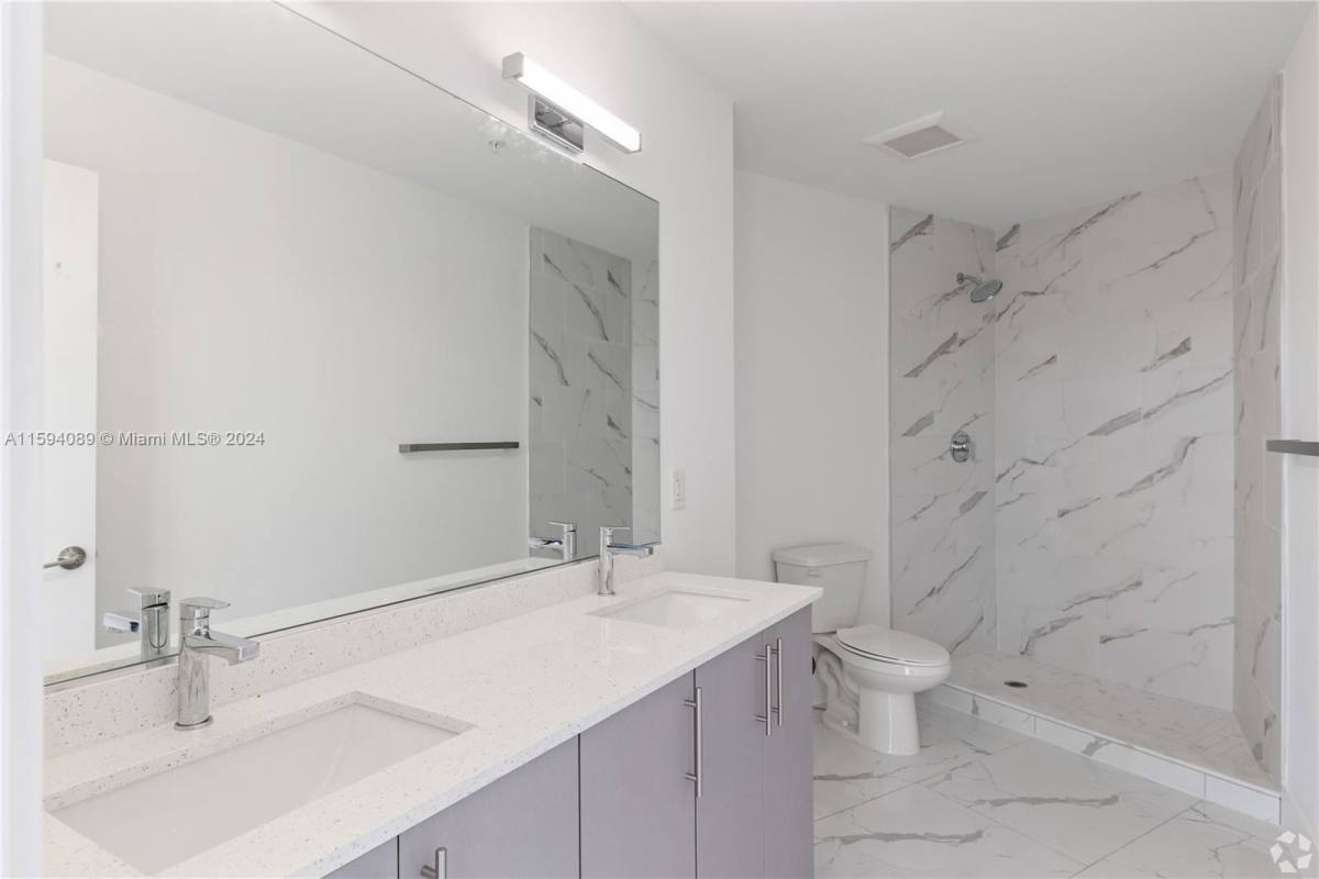Apartment for rent at 1 Curtiss Parkway, Miami, FL 33166
