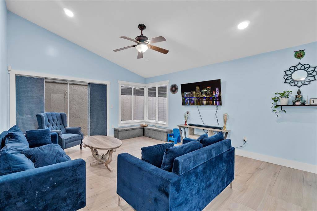 House for rent at 607 Village Lake Dr, Fort Lauderdale, FL 33326