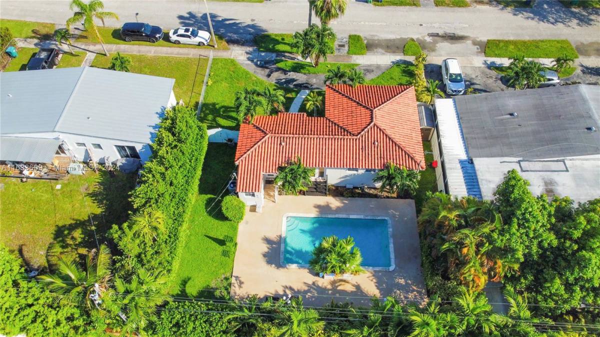 House for rent at 8230 SW 30th St, Miami, FL 33155