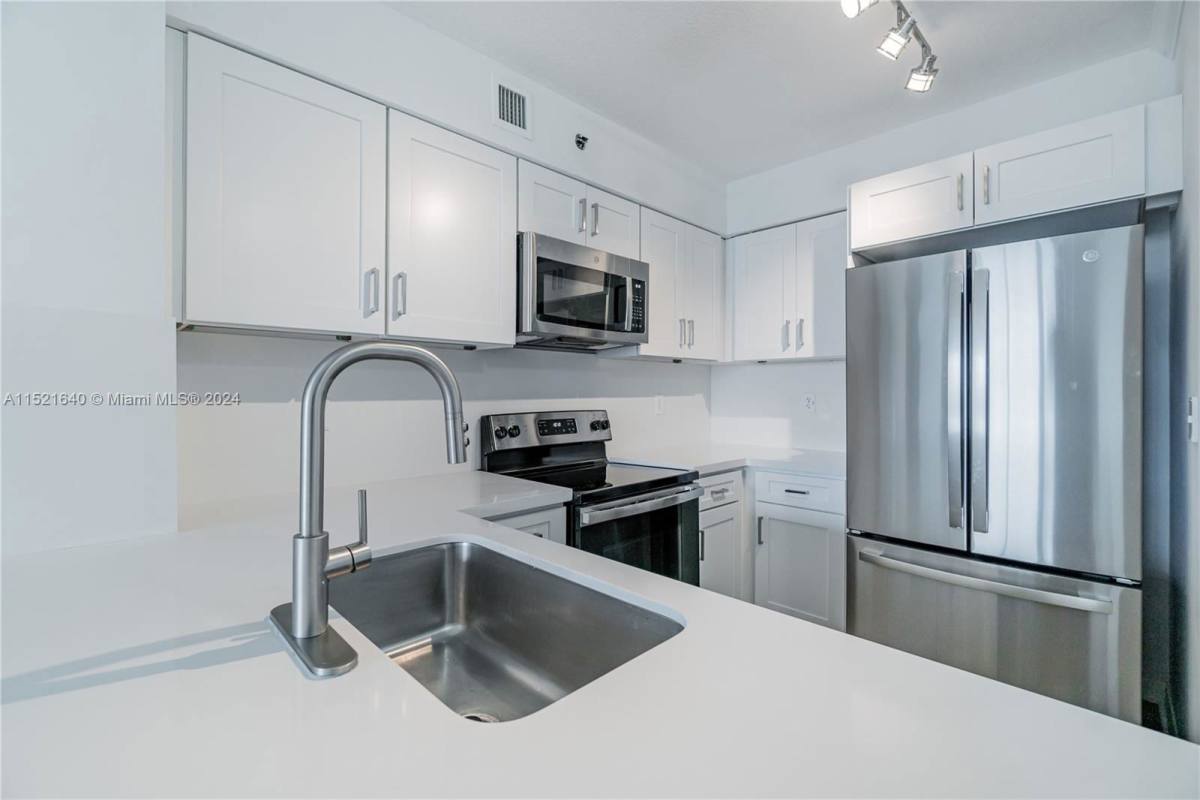 Apartment for rent at 2665 SW 37th Ave, Miami, FL 33133