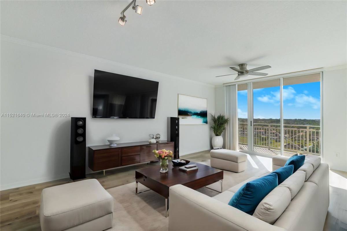 Apartment for rent at 2665 SW 37th Ave, Miami, FL 33133