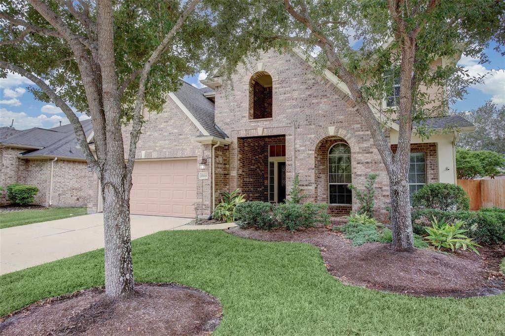 House for rent at 12917 Quail Creek Dr, Pearland, TX 77584
