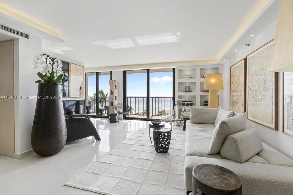 Apartment for rent at 2625 Collins Ave, Miami Beach, FL 33140