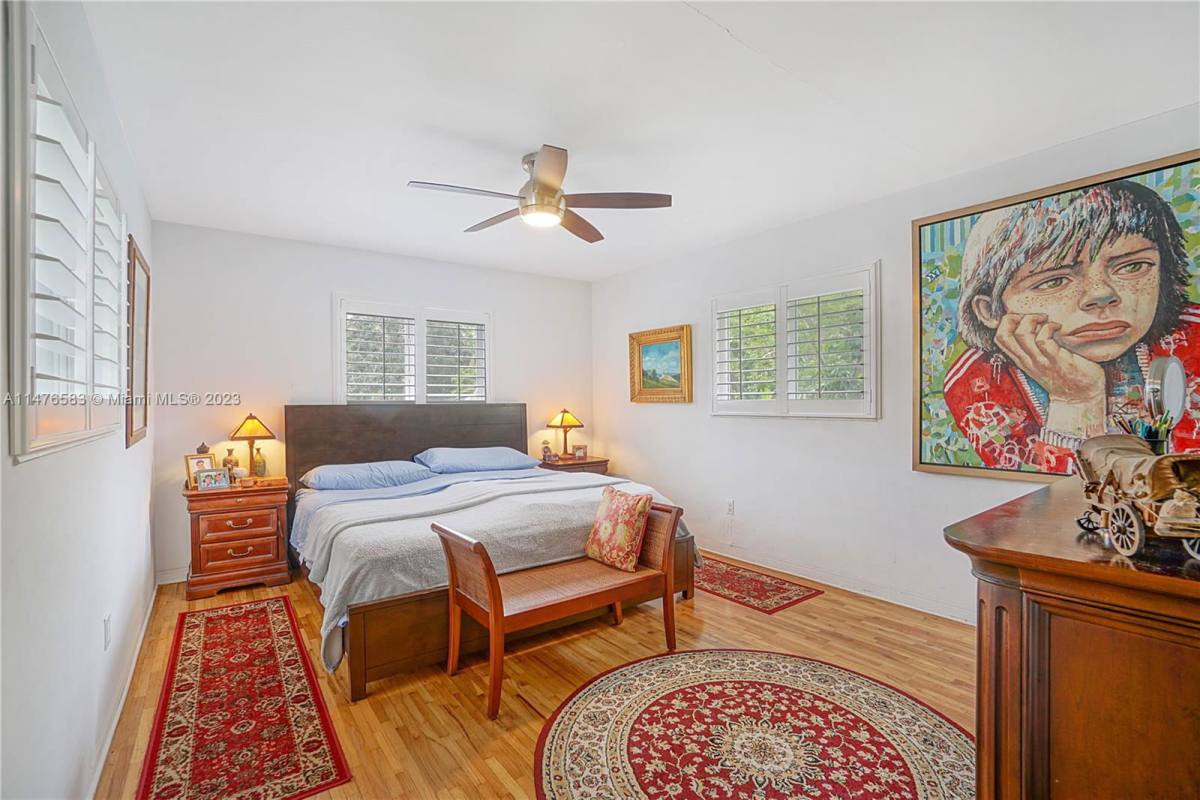 House for rent at 2720 S Le Jeune Rd, Miami, FL 33134