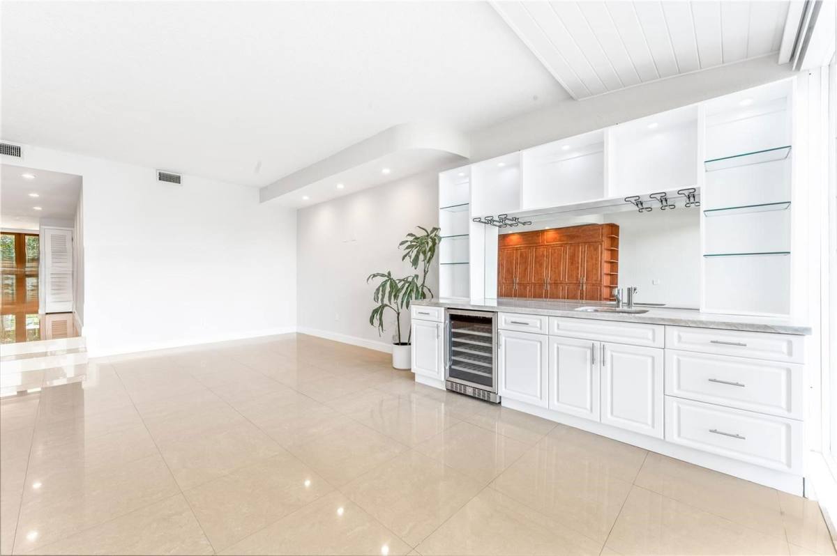 House for rent at 5990 Paradise Point Dr, Miami, FL 33157