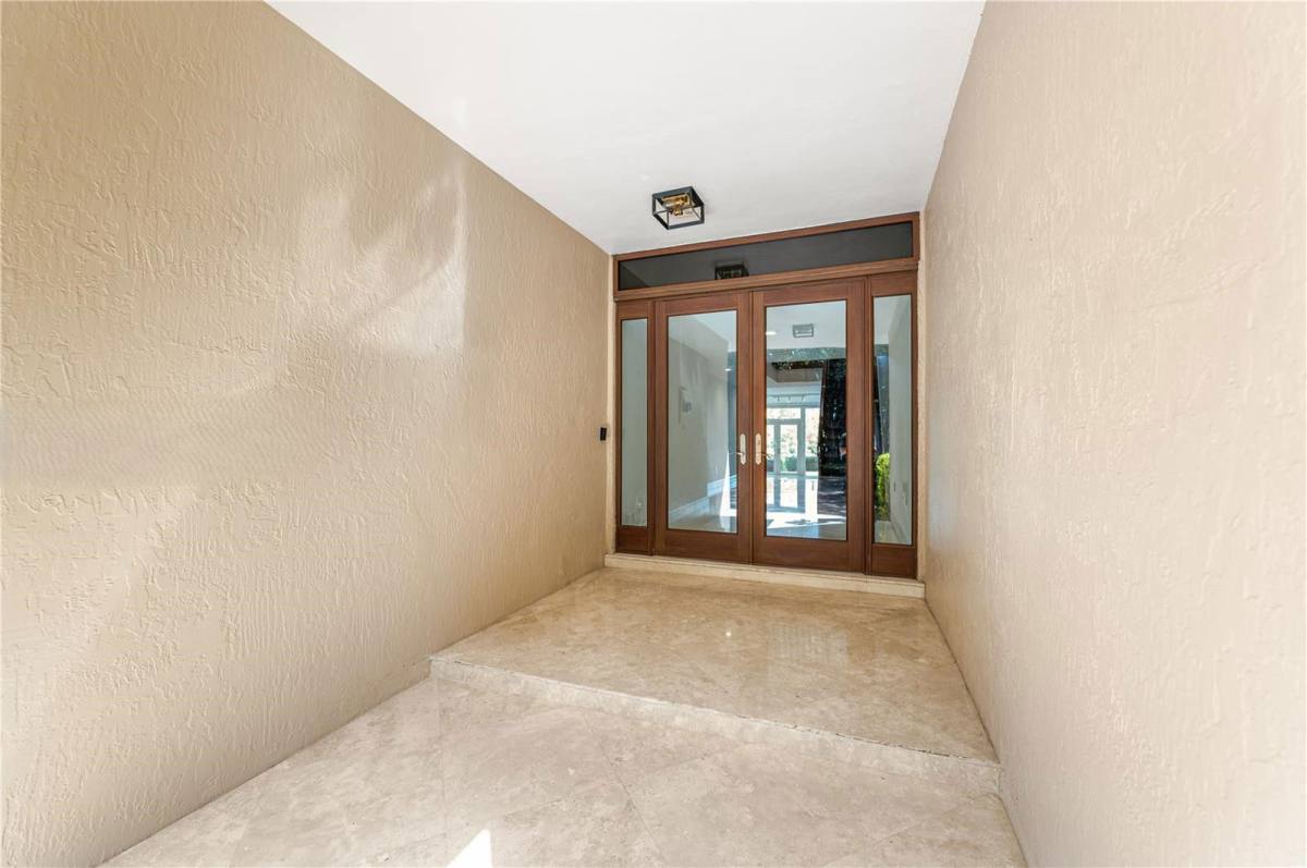 House for rent at 5990 Paradise Point Dr, Miami, FL 33157