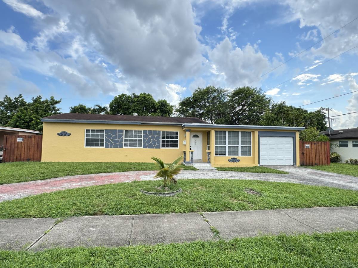 House for rent at 620 NW 186th St, Miami, FL 33169